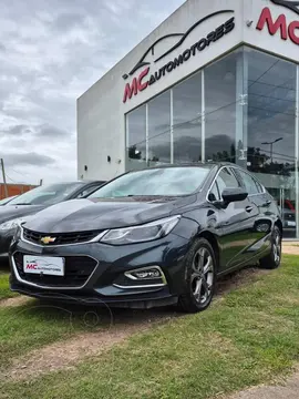 foto Chevrolet Cruze LTZ usado (2017) color Verde precio u$s18.000