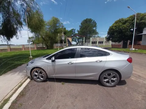 Chevrolet Cruze Premier Aut usado (2022) color Gris precio $25.700.000