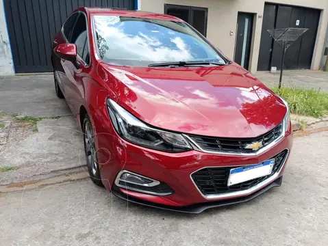 Chevrolet Cruze LTZ usado (2017) color Rojo Flama precio u$s14.000