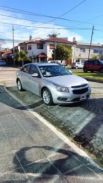 Chevrolet Cruze LTZ Aut usado (2015) color Gris precio $14.500.000