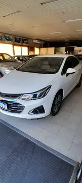 Chevrolet Cruze Premier Aut usado (2023) color Blanco Summit precio $31.000.000