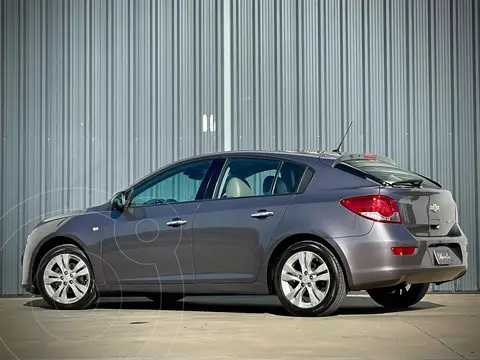 Chevrolet Cruze LTZ Aut usado (2013) color Gris Estano precio u$s13.600