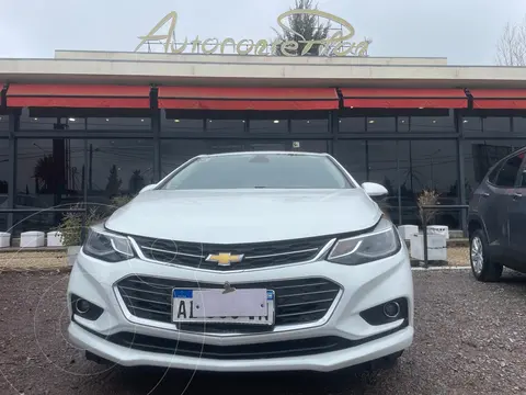 Chevrolet Cruze LTZ Aut usado (2018) color Blanco precio u$s15.900