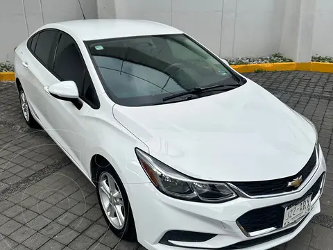 Chevrolet Cruze LS usado (2017) color Blanco precio $190,000