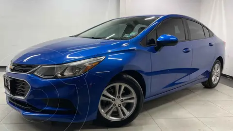 Chevrolet Cruze LS usado (2017) color Azul precio $250,000