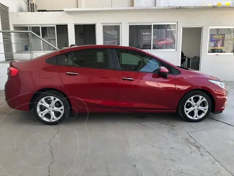 Chevrolet Cruze LT Aut usado (2017) color Rojo precio $270,000