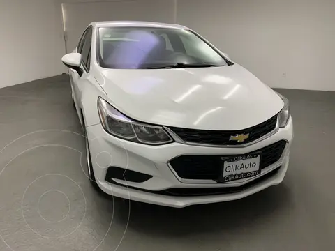 Chevrolet Cruze LS usado (2017) color Blanco financiado en mensualidades(enganche $36,000 mensualidades desde $6,500)