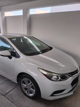 Chevrolet Cruze LS Aut usado (2017) color Blanco precio $220,000