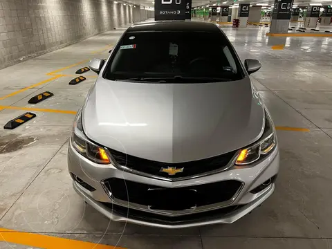 Chevrolet Cruze LT Aut usado (2017) color Plata Brillante precio $160,000