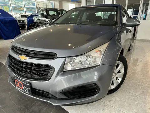 Chevrolet Cruze LS usado (2016) color Gris precio $185,000