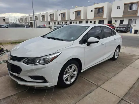 Chevrolet Cruze LS Aut usado (2017) color Blanco precio $190,000