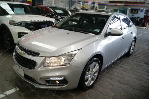 Chevrolet Cruze LT Piel Aut usado (2015) color Plata precio $178,000