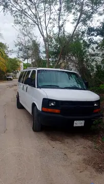 Chevrolet Express Passenger LS D 12 pas usado (2010) color Blanco precio $129,000