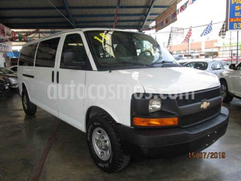 foto Chevrolet Express Passenger Van Paq C 15 pas (V8) usado (2016) color Blanco precio $415,000