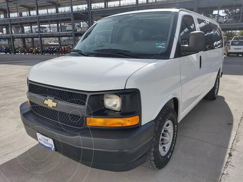Chevrolet Express LS D 12 pas usado (2017) color Blanco financiado en mensualidades(enganche $100,440 mensualidades desde $12,931)