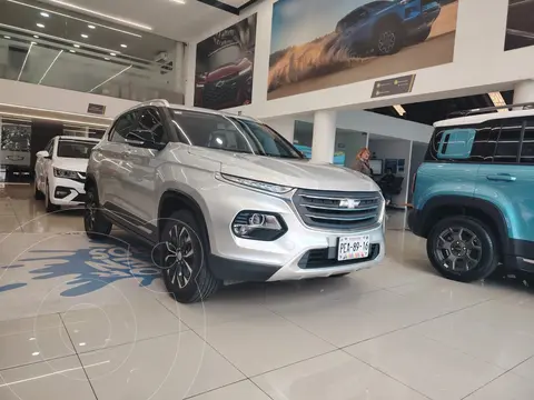 Chevrolet Groove Premier usado (2023) color plateado financiado en mensualidades(enganche $74,279 mensualidades desde $7,490)