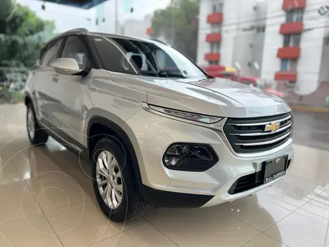 Chevrolet Groove LT usado (2023) color plateado precio $289,000