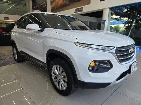 Chevrolet Groove LT usado (2024) color Blanco financiado en mensualidades(enganche $75,576 mensualidades desde $7,621)