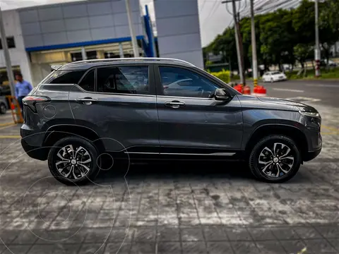 Chevrolet Groove Premier usado (2024) color Gris financiado en mensualidades(enganche $110,745 mensualidades desde $7,379)