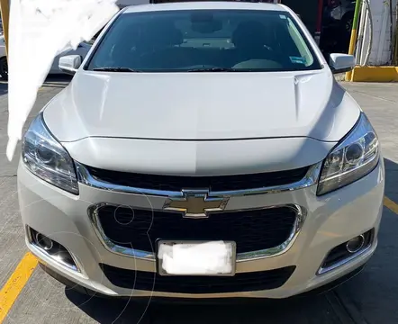 Chevrolet Malibu LT 1.5 Turbo usado (2015) color Blanco precio $200,000