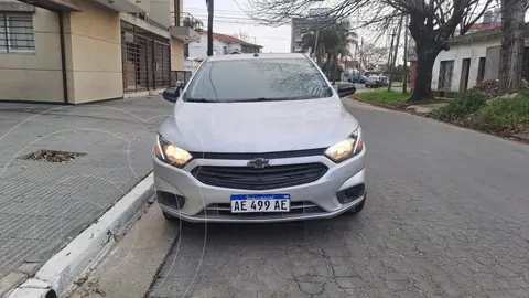 Chevrolet Onix Joy Black usado (2020) color Gris precio $18.000.000