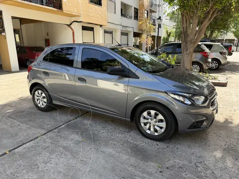 Chevrolet Onix Joy Base usado (2022) color Gris precio u$s13.800