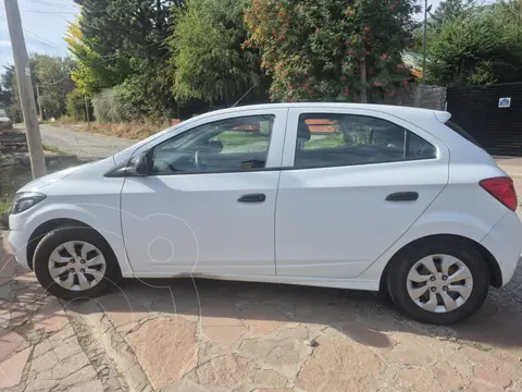 Chevrolet Onix Joy Base usado (2021) color Blanco precio $17.000.000