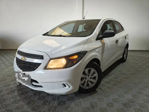 Chevrolet Onix Joy LS usado (2019) color Blanco Summit precio $17.640.000