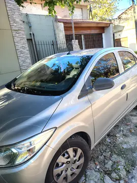 Chevrolet Onix Joy LS usado (2018) color Gris precio $14.500.000