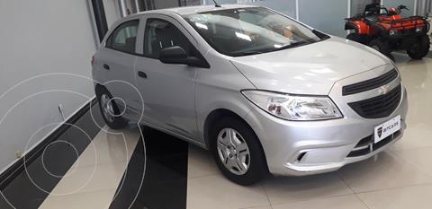 Chevrolet Onix Joy LS usado (2017) color Plata precio $1.190.000