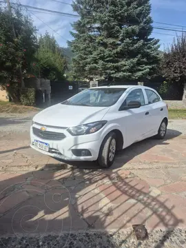 Chevrolet Onix Joy Base usado (2021) color Blanco precio $17.000.000