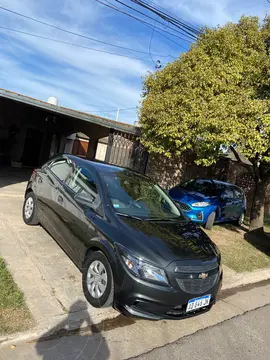 foto Chevrolet Onix Joy LS usado (2019) color Gris Oscuro precio $5.000.000