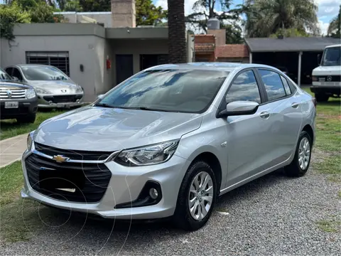 Chevrolet Onix Plus 1.2 LT Pack Tech usado (2020) color Plata Switchblade precio u$s15.400