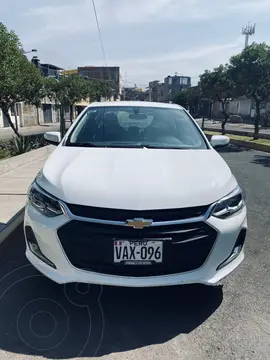 Chevrolet Onix Sedan 1.0L Premier AT usado (2023) color Blanco precio u$s1,000