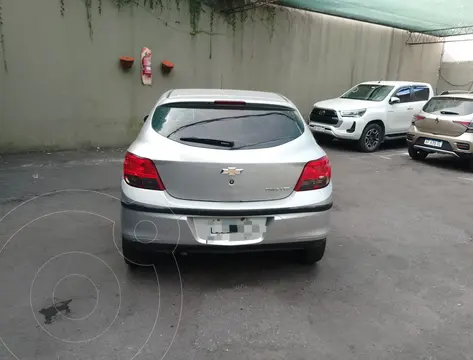 Chevrolet Onix LTZ usado (2018) color Gris financiado en cuotas(anticipo $7.500.000)
