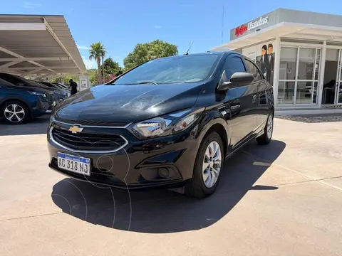 Chevrolet Onix ONIX 1.4 LT                   L/17 usado (2018) color Negro precio $15.950.000