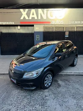 Chevrolet Onix ONIX 1.4 LT usado (2016) color Gris Oscuro precio $14.000.000