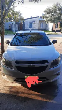 foto Chevrolet Onix LT usado (2015) color Blanco precio $2.700.000