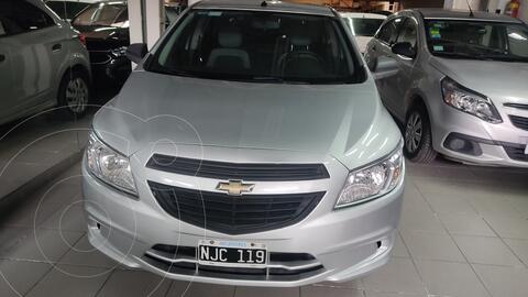 Chevrolet Onix LT usado (2013) color Plata precio $3.700.000