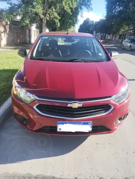 Chevrolet Onix LT usado (2017) color Rojo precio $14.000.000