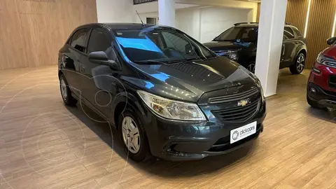 Chevrolet Onix ONIX 1.4 LS JOY               L/17 usado (2018) color Verde precio $15.500.000