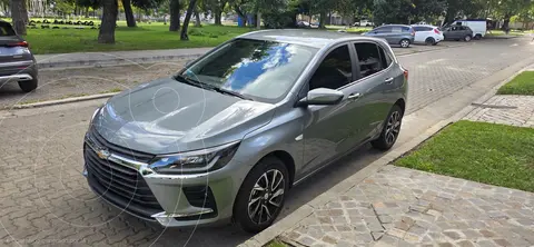 Chevrolet Onix 1.0T Premier Aut usado (2026) color Plata precio $36.500.000