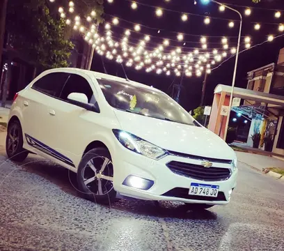 Chevrolet Onix LTZ usado (2019) color Blanco precio $16.000.000