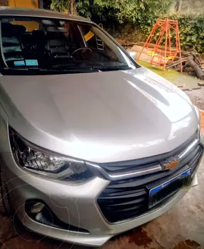 Chevrolet Onix 1.2 LT Pack Tech OnStar usado (2020) color Gris precio $18.000.000