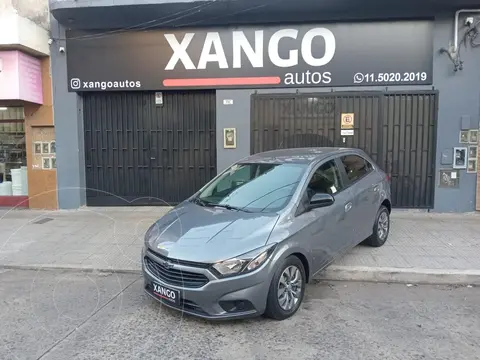 Chevrolet Onix ONIX 1.4 JOY BLACK L/19 usado (2021) color Gris precio $18.000.000