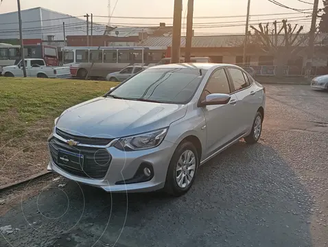 Chevrolet Onix 1.2 LT Pack Tech usado (2021) color Gris precio $16.500.000