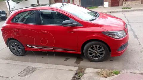 Chevrolet Onix Effect usado (2015) color Rojo Chili precio u$s14.000