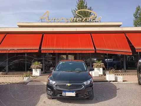 Chevrolet Onix ONIX 1.4 LT                   L/17 usado (2019) color Negro precio $20.000.000