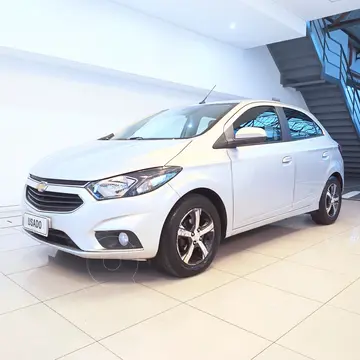 Chevrolet Onix LTZ usado (2018) color Plata precio $14.900.000