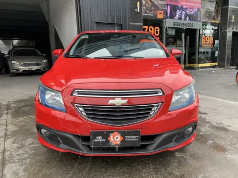Chevrolet Onix LTZ usado (2014) color Rojo precio u$s9.000